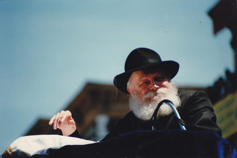 Photo of Rabbi Menachem Mendel Schneerson